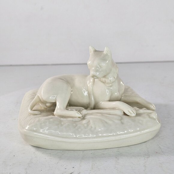 Belleek Pottery Boxer Dog Figurine On Cushion Pillow Porcelain Ireland Vintage - Picture 11 of 11